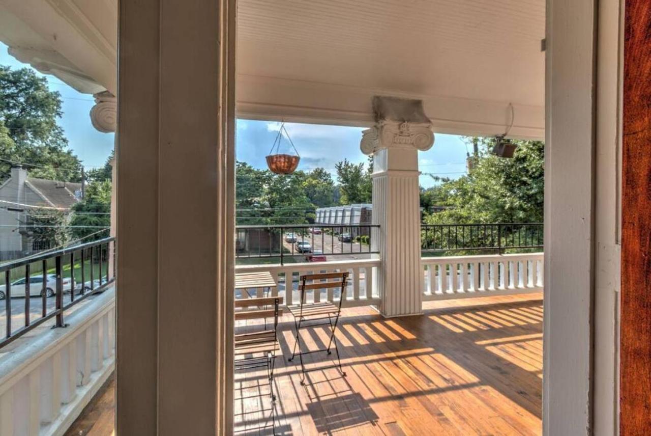 Classic Woodwork And Details In 1912 Colonial Memphis Exterior photo